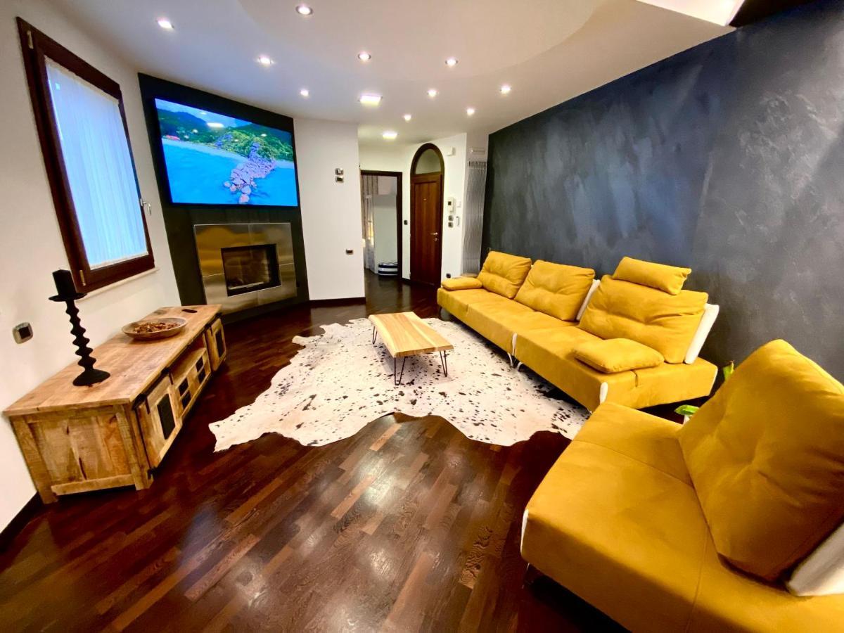 ペスカーラWood Luxury Houseアパートメント エクステリア 写真
