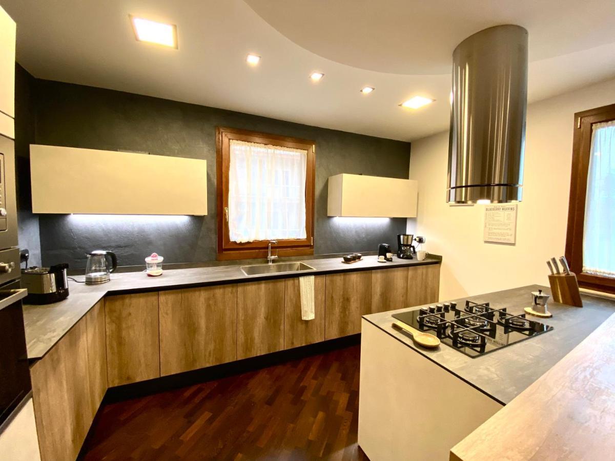 ペスカーラWood Luxury Houseアパートメント エクステリア 写真